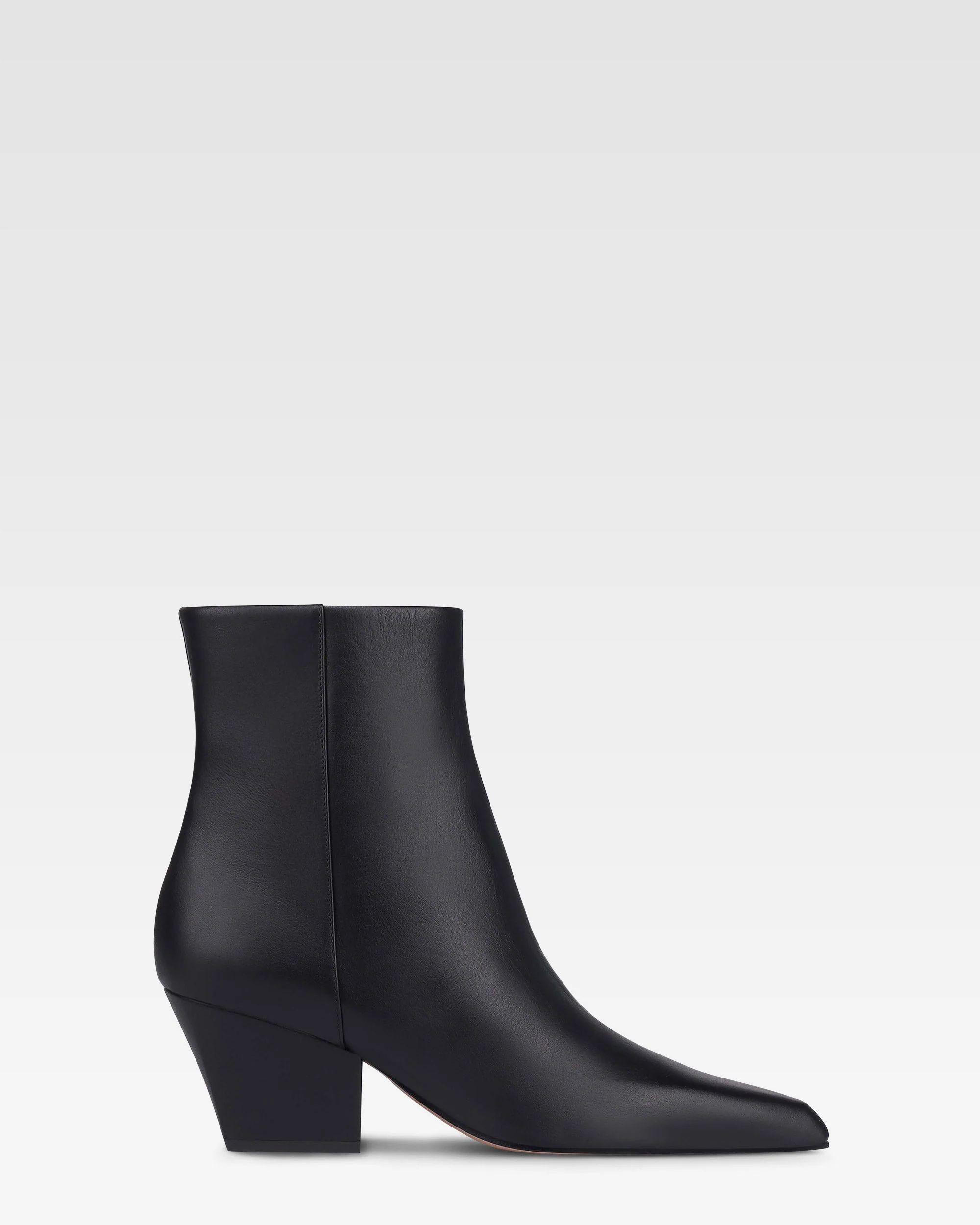 Ankle boots in black calf leather