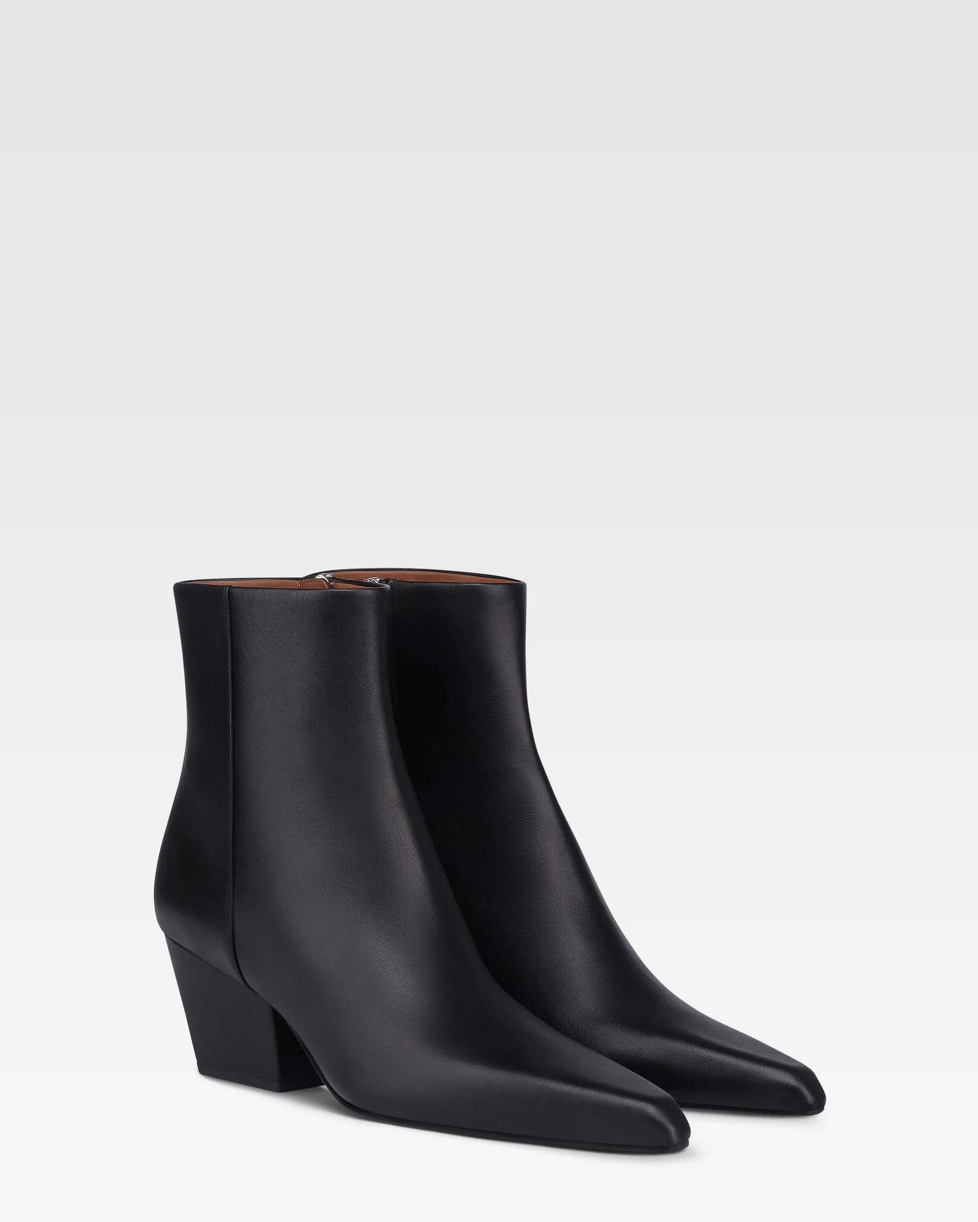 Ankle boots in black calf leather