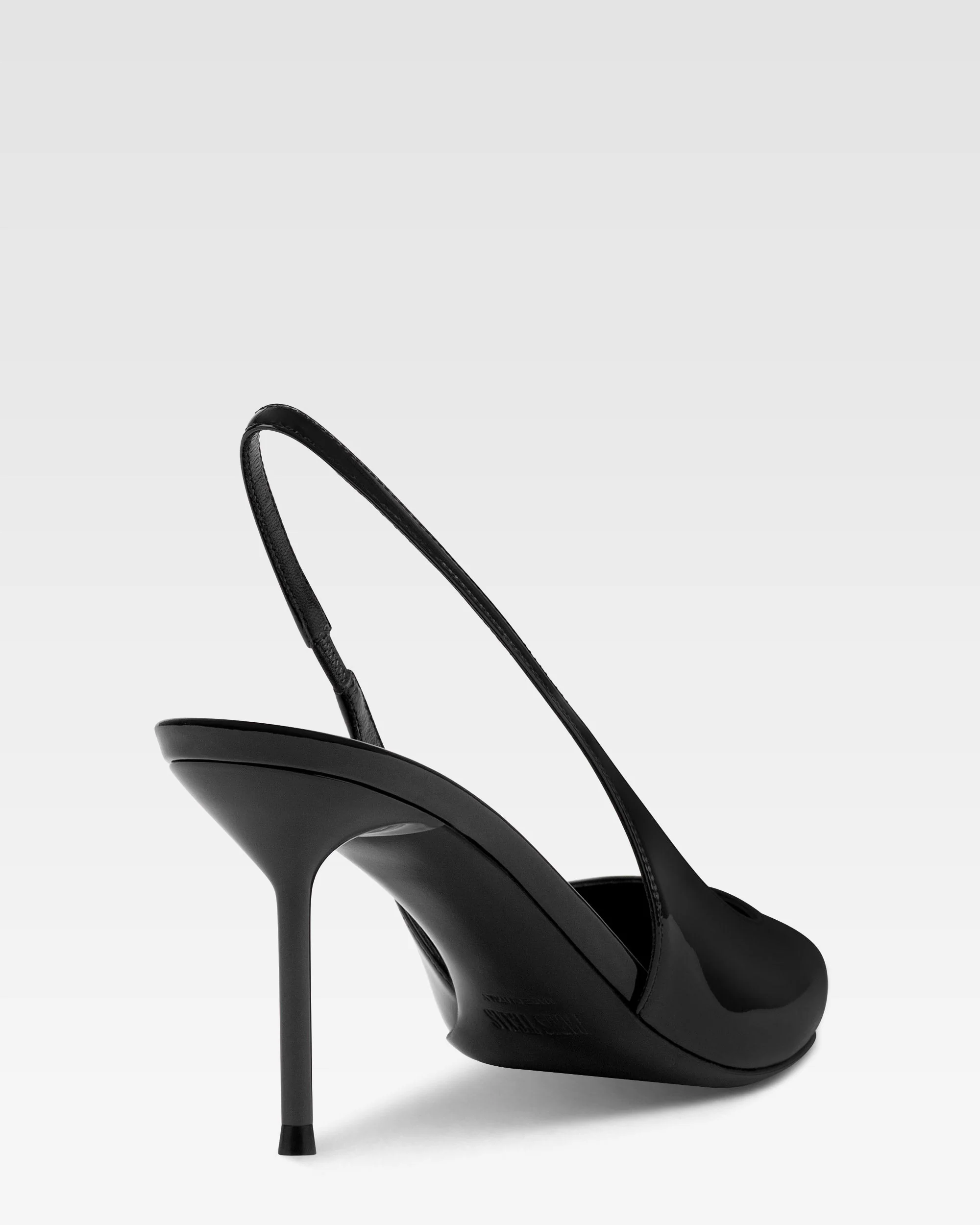 Slingbacks in black patent leather 5 Slingbacks in black patent leather