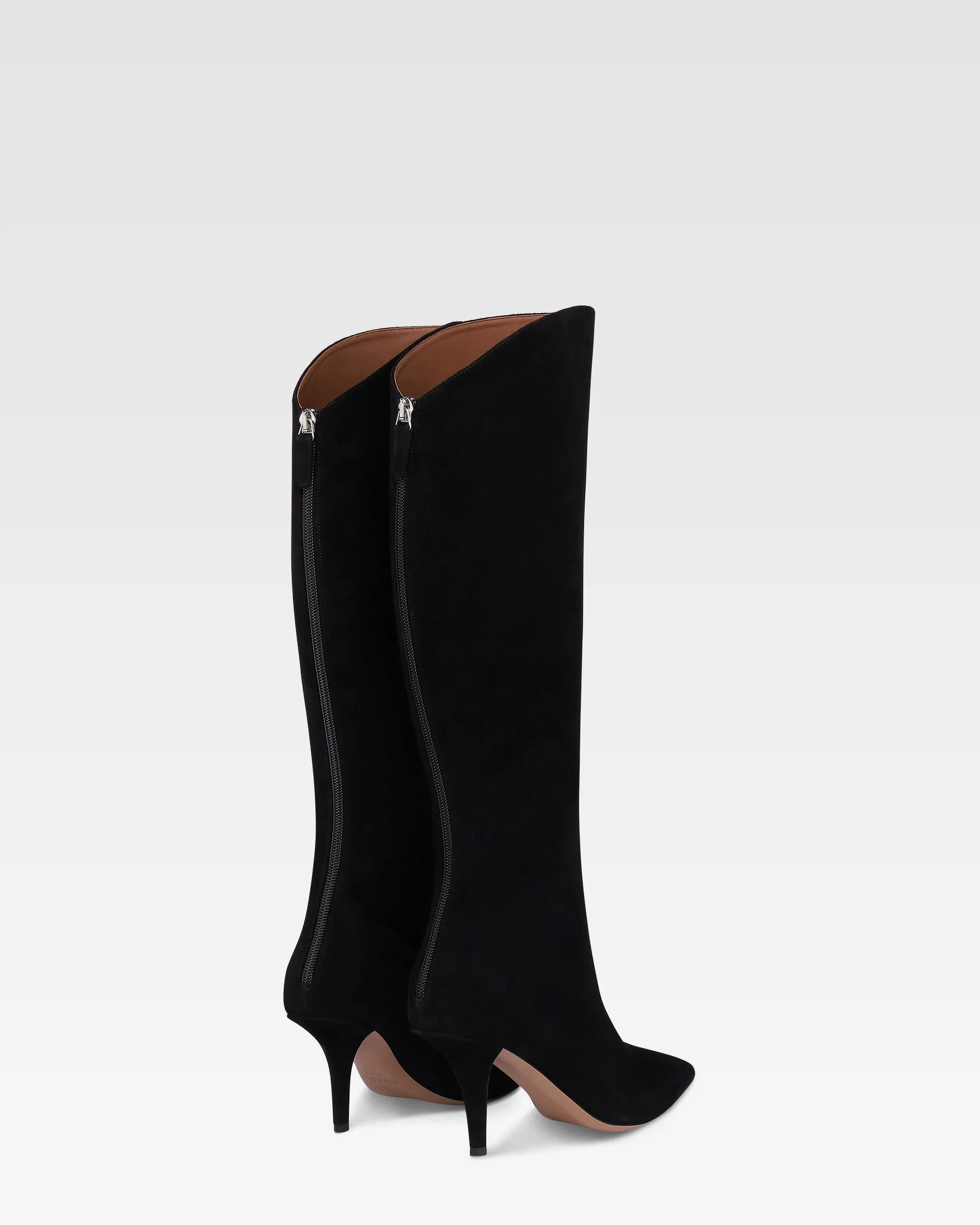 Boots in black suede leather