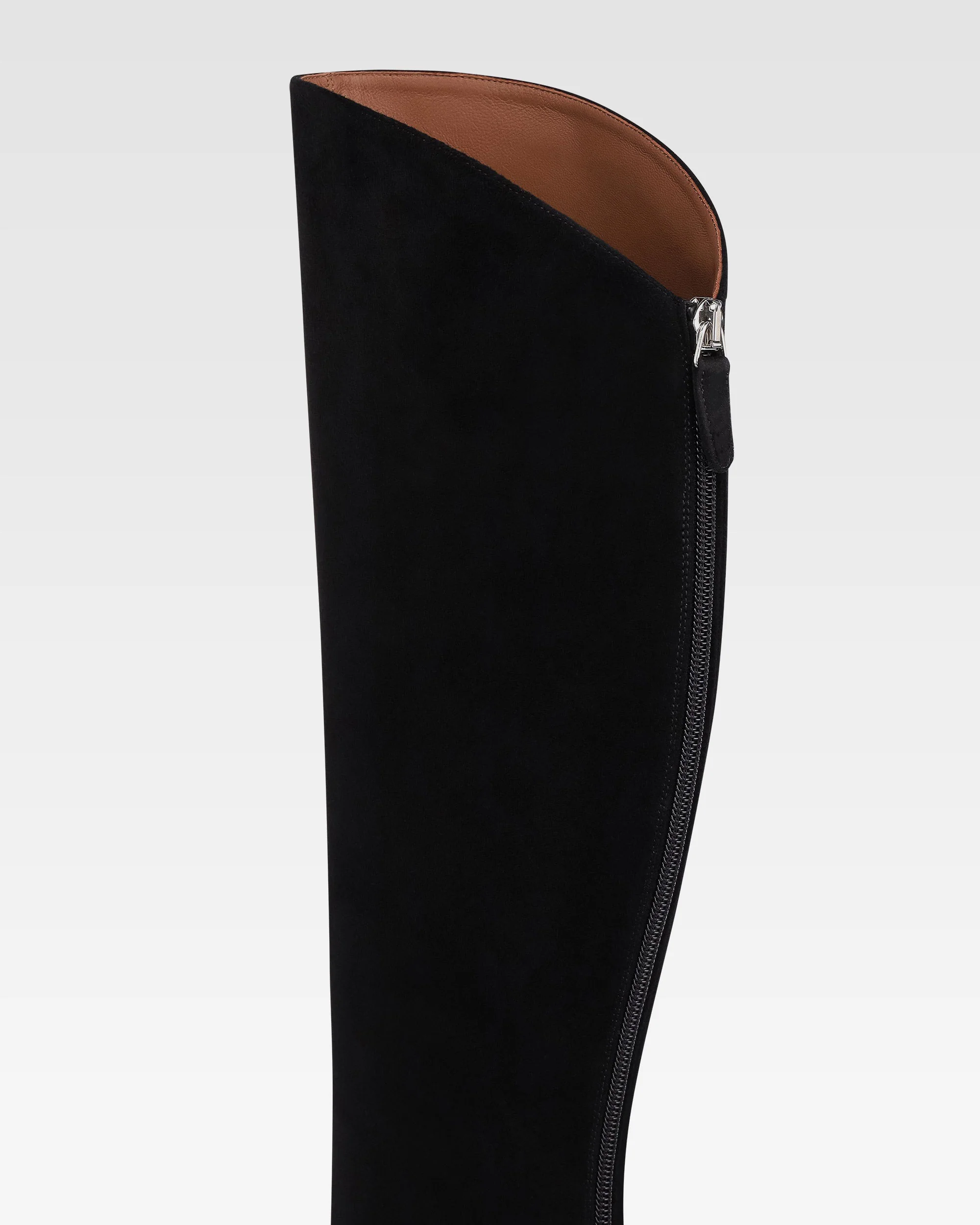 Boots in black suede leather