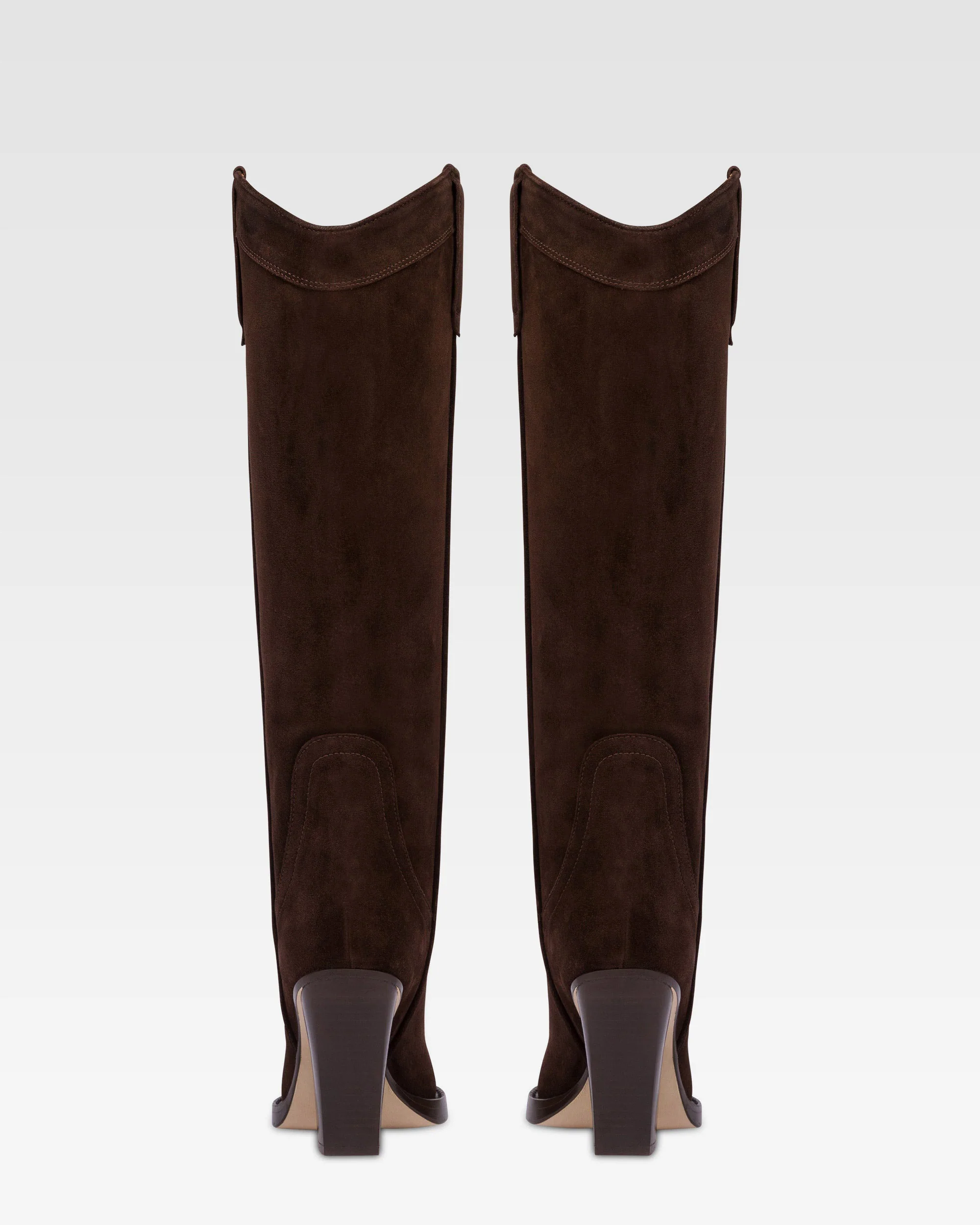 Pointed knee-high boots in smooth pepper suede leather