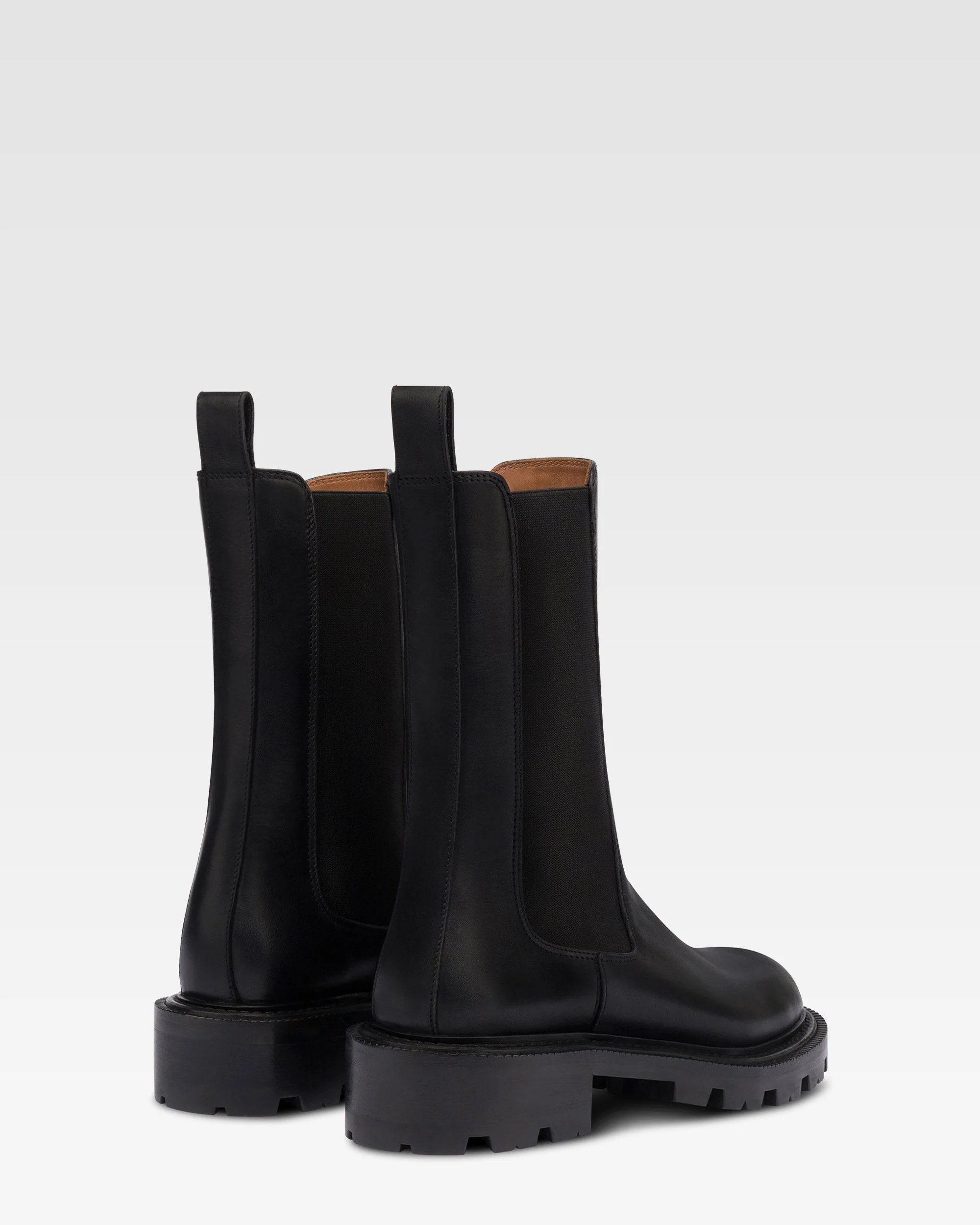 Ankle boots in black calf leather 3 Ankle boots in black calf leather