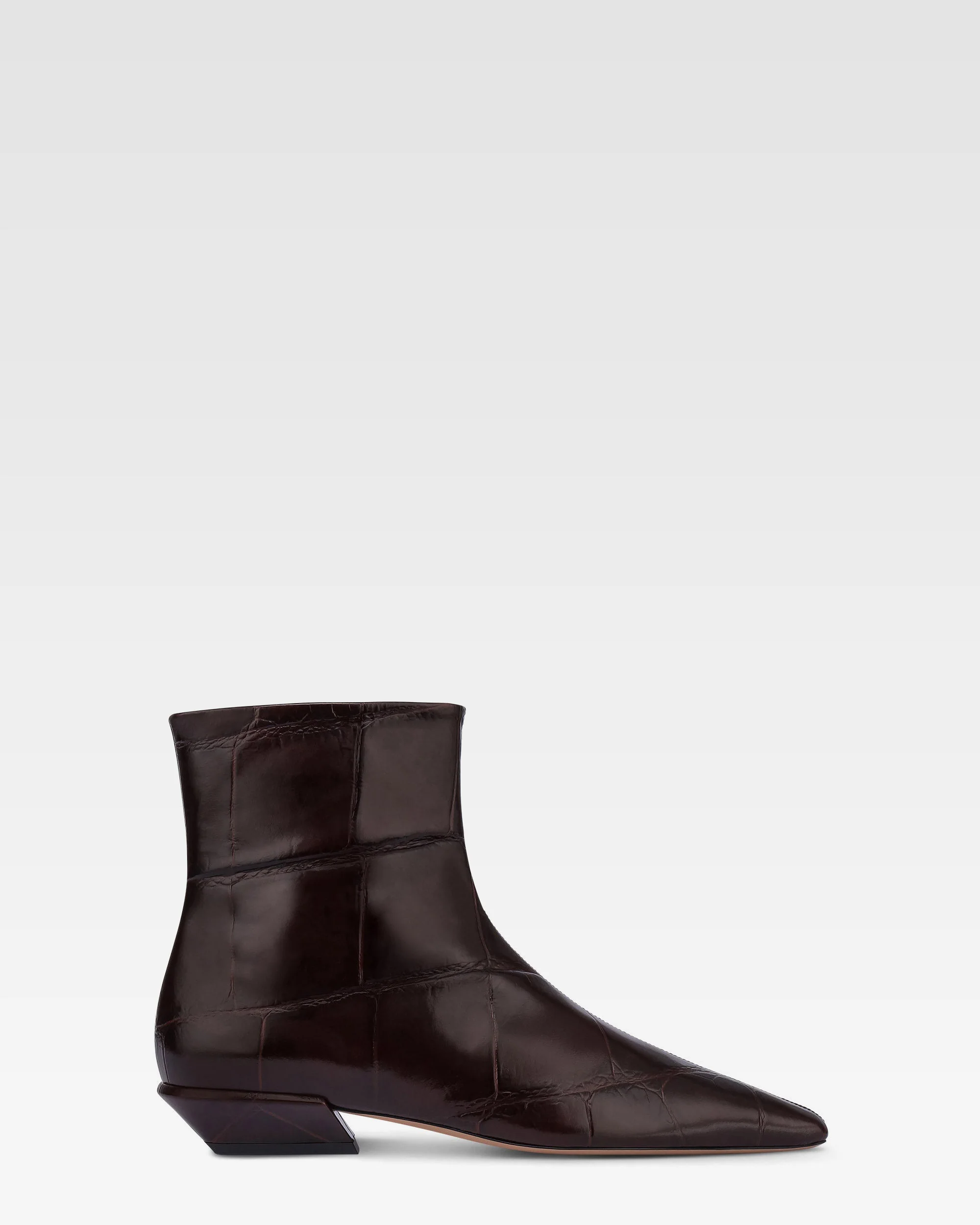 Ankle boots in rouge noir croco-embossed leather
