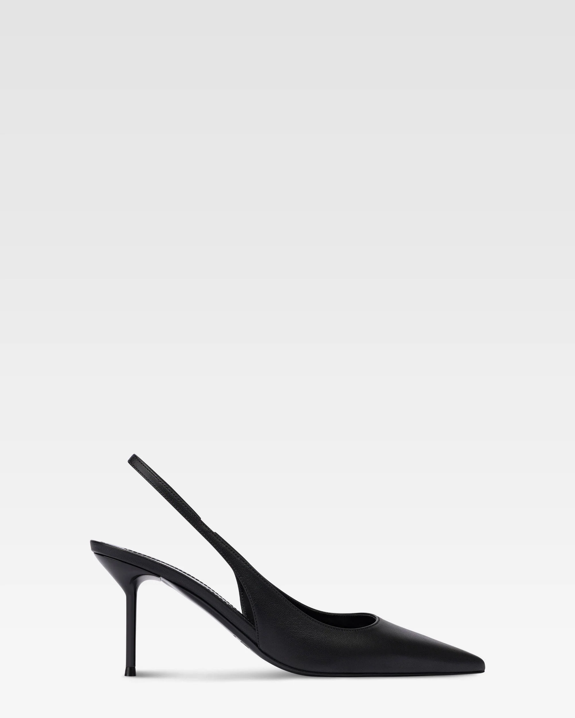 Slingbacks in black leather