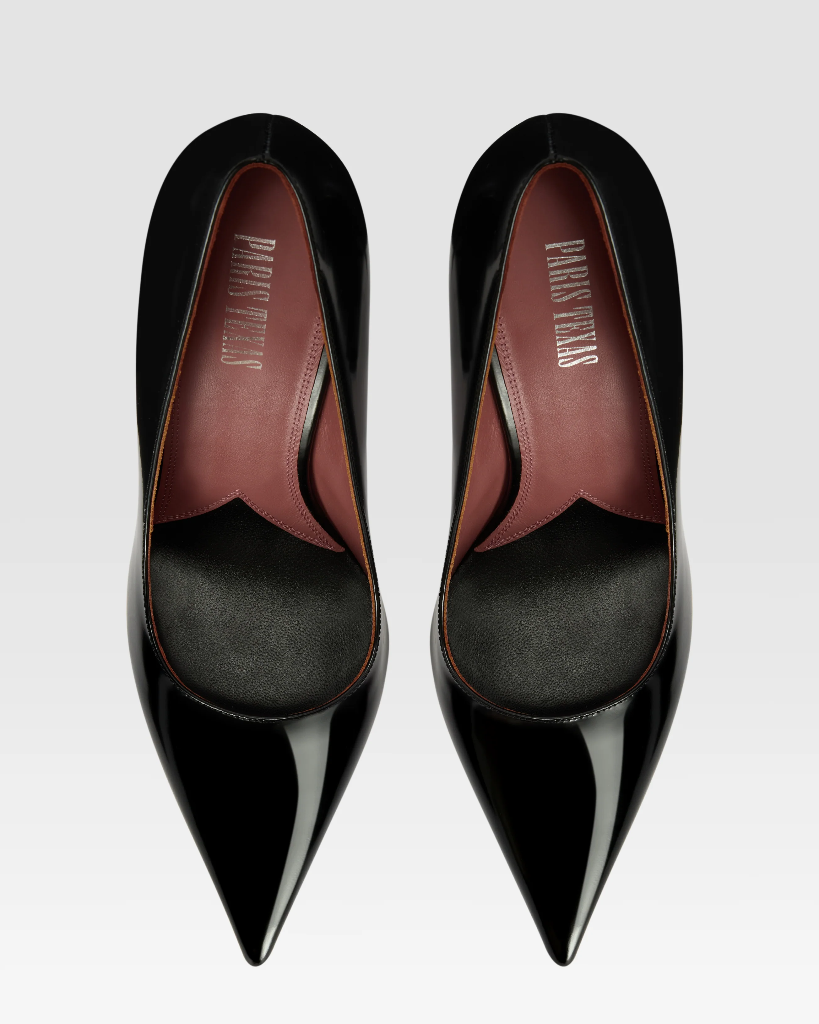 Pumps in black brushed calf leather