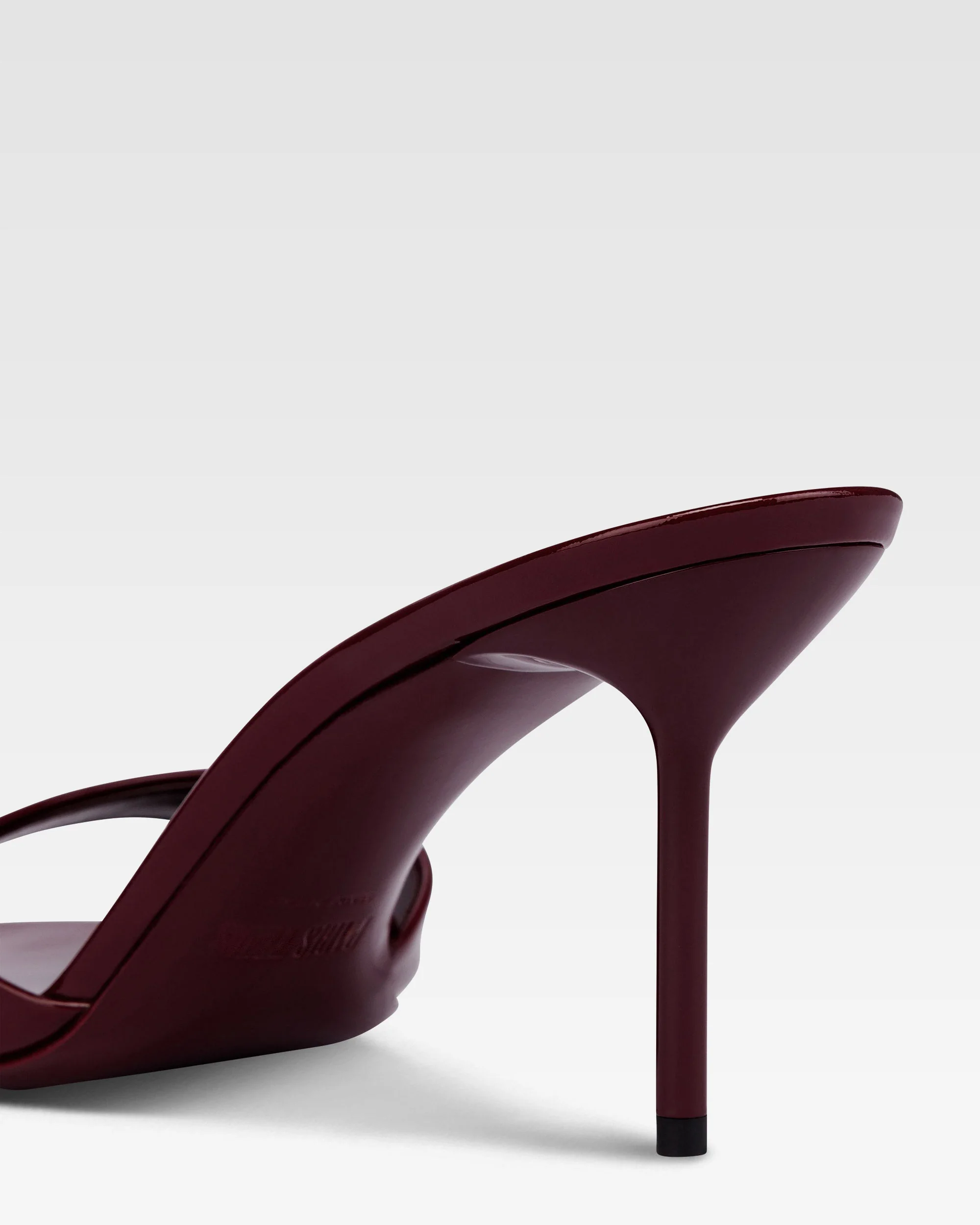 Almond-toe mules in patent rouge noir leather 5 Almond-toe mules in patent rouge noir leather