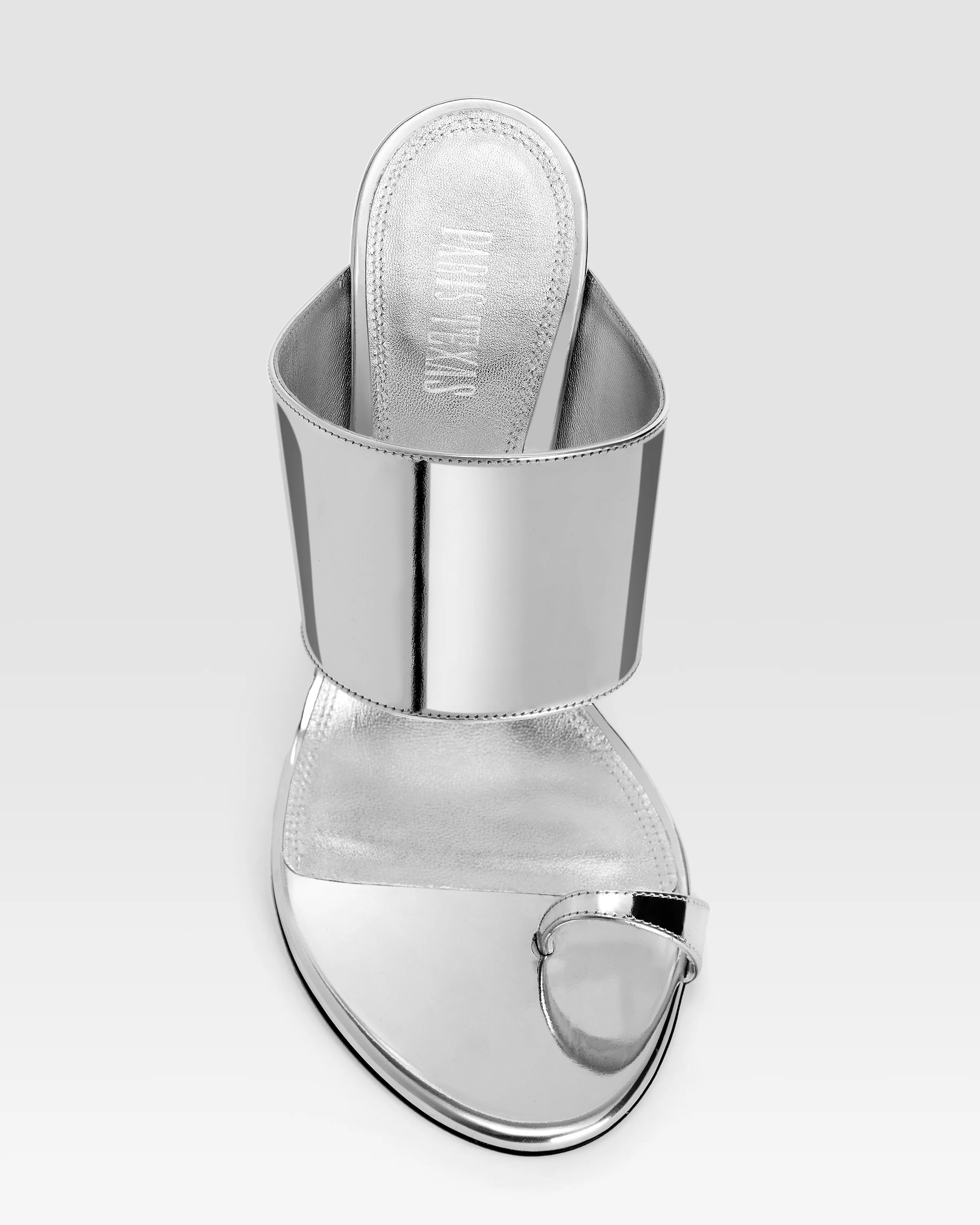 Thong-ring mules in silver, mirror-effect leather