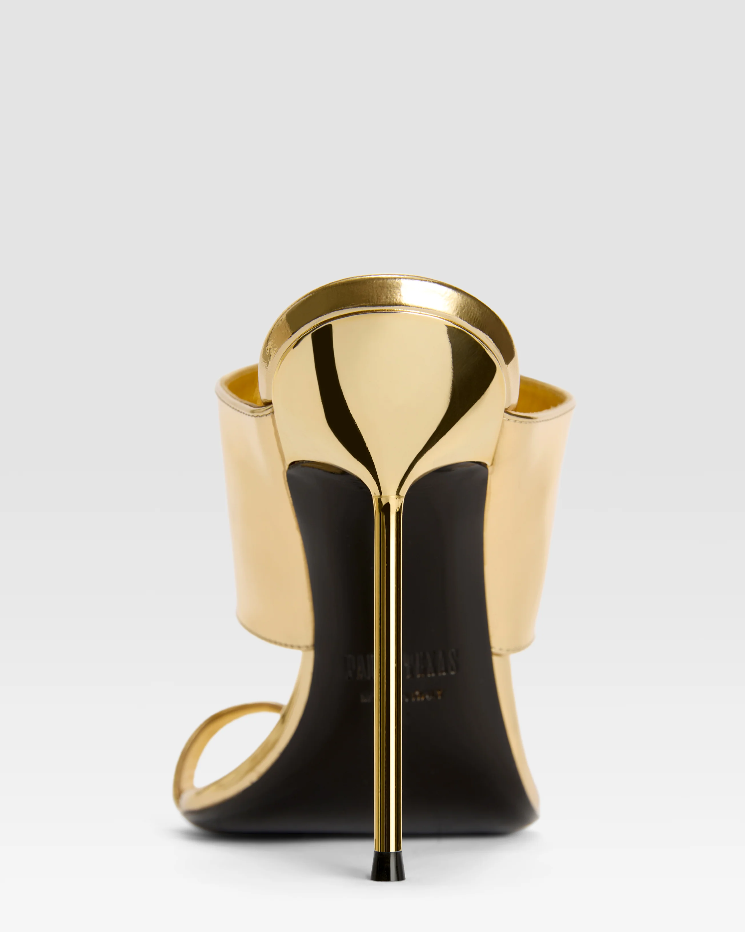 Thong-ring mules in gold, mirror-effect leather 4 Thong-ring mules in gold, mirror-effect leather