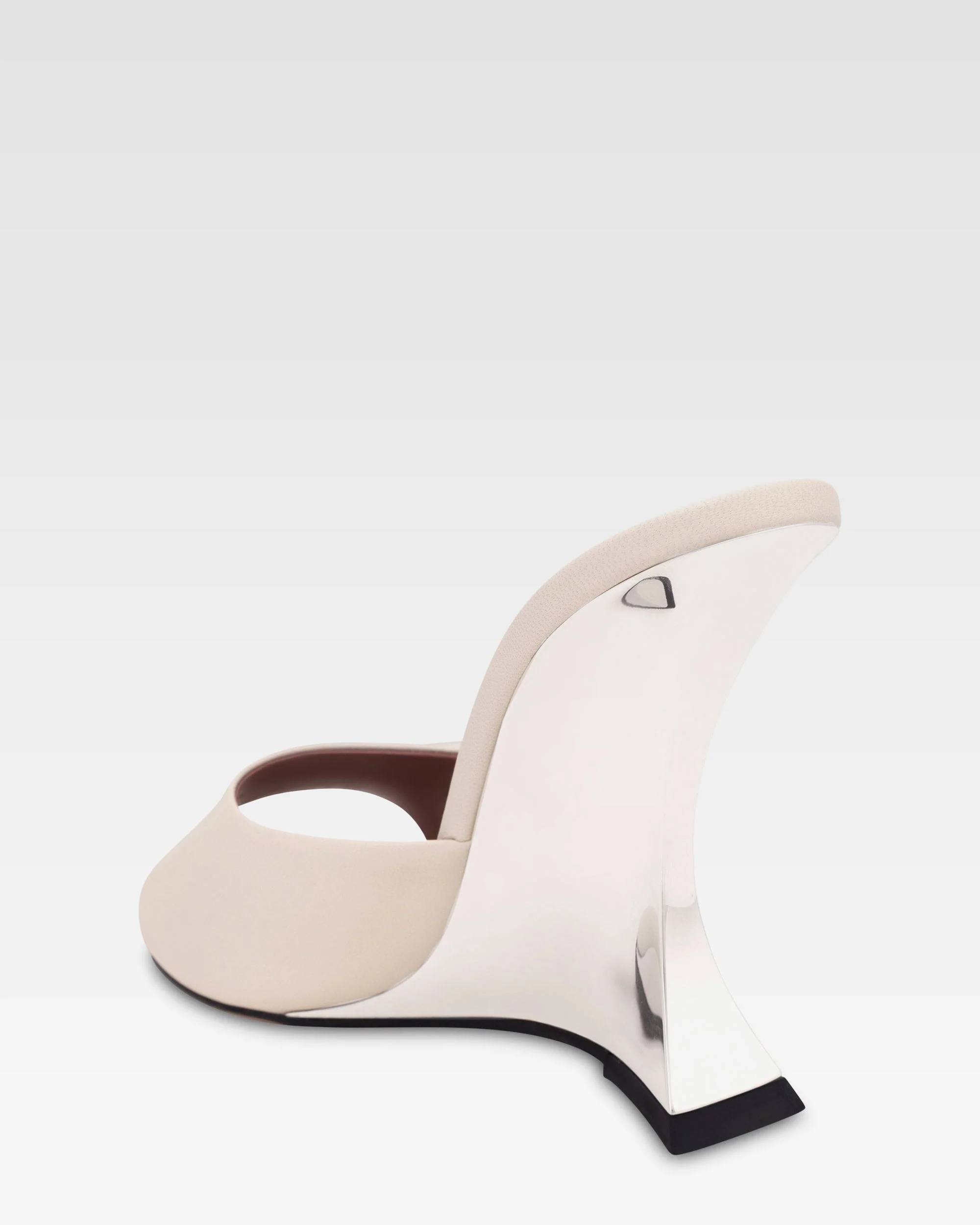 Mules in off-white and silver leather 5 Mules in off-white and silver leather