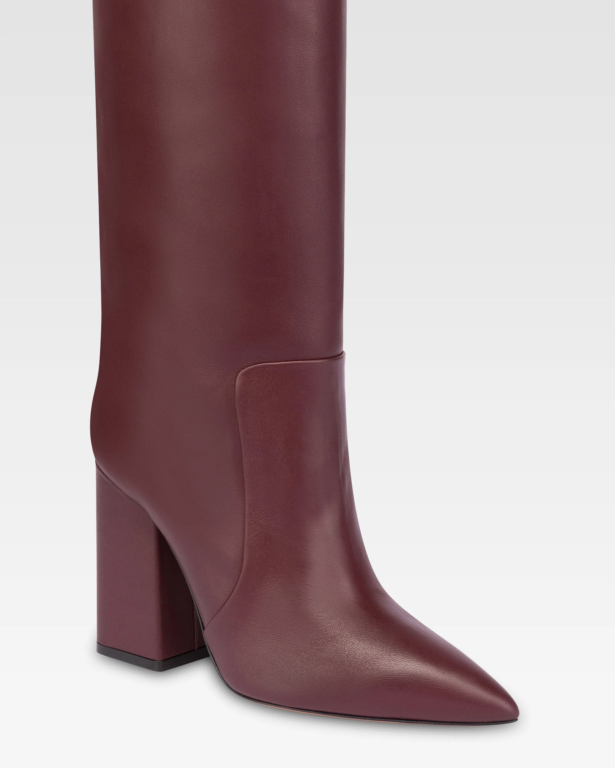 Knee-high boots in smooth burgundy leather 5 Knee-high boots in smooth burgundy leather