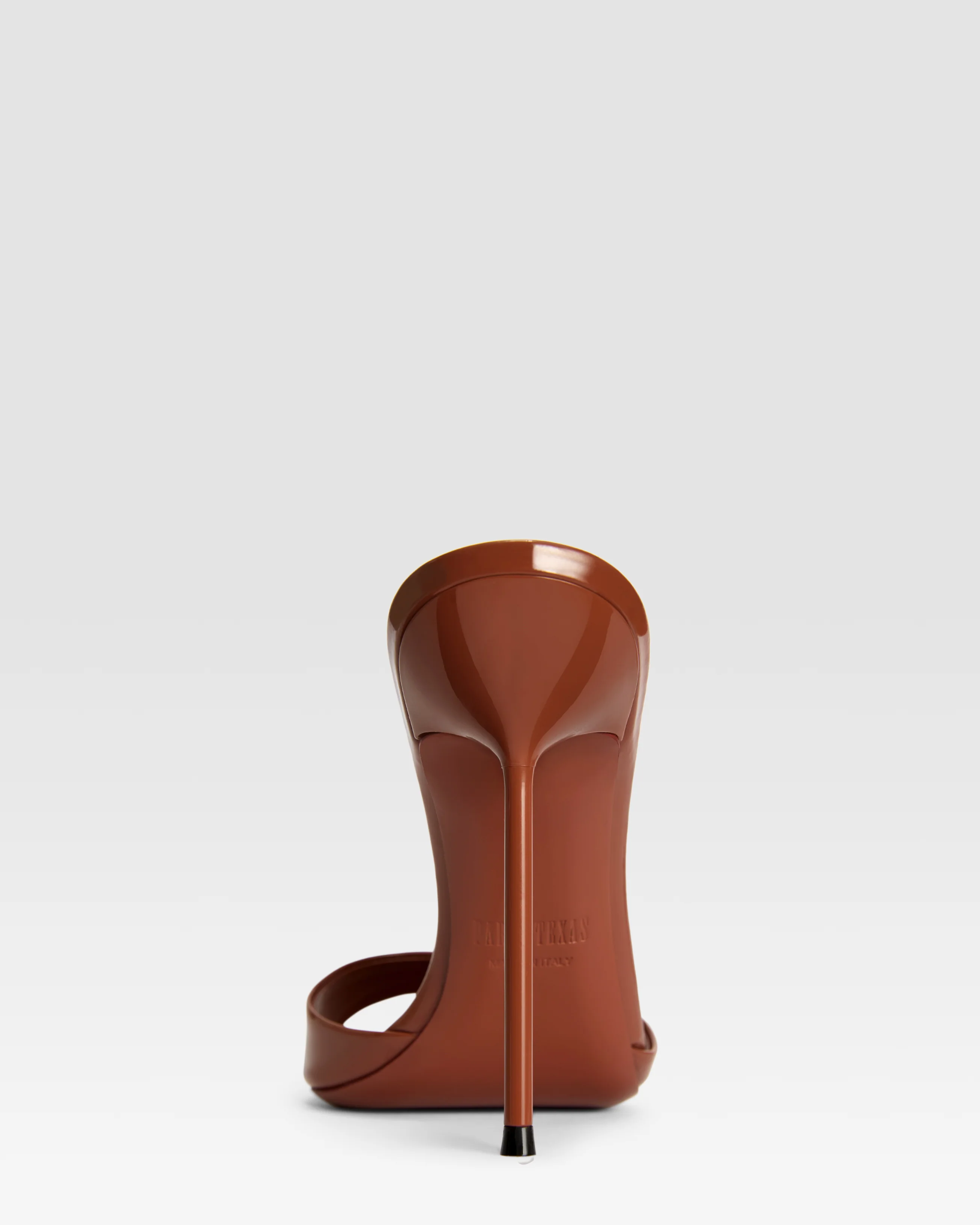 Mules in desert rose patent leather 4 Mules in desert rose patent leather