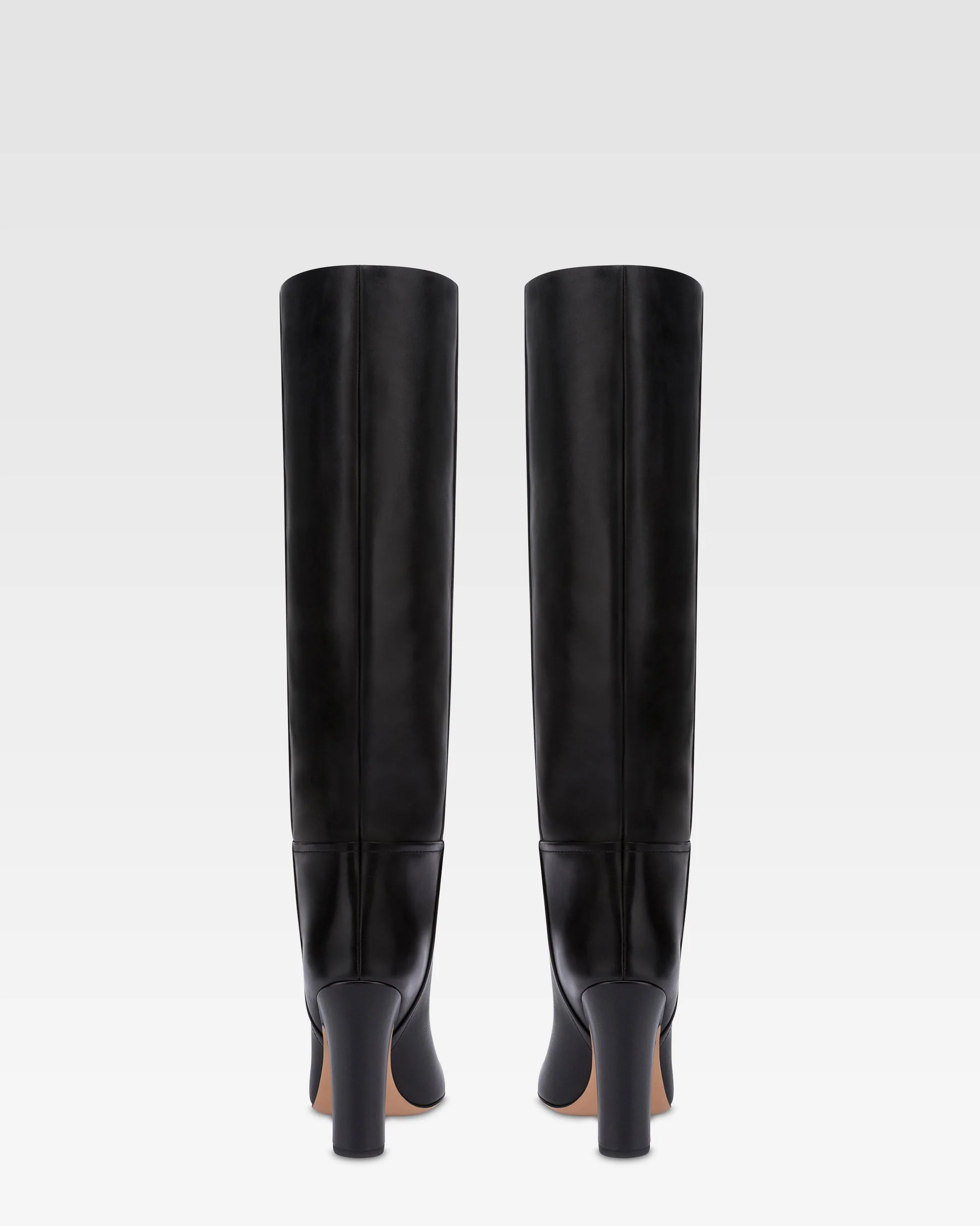 Boots in black calf leather 4 Boots in black calf leather