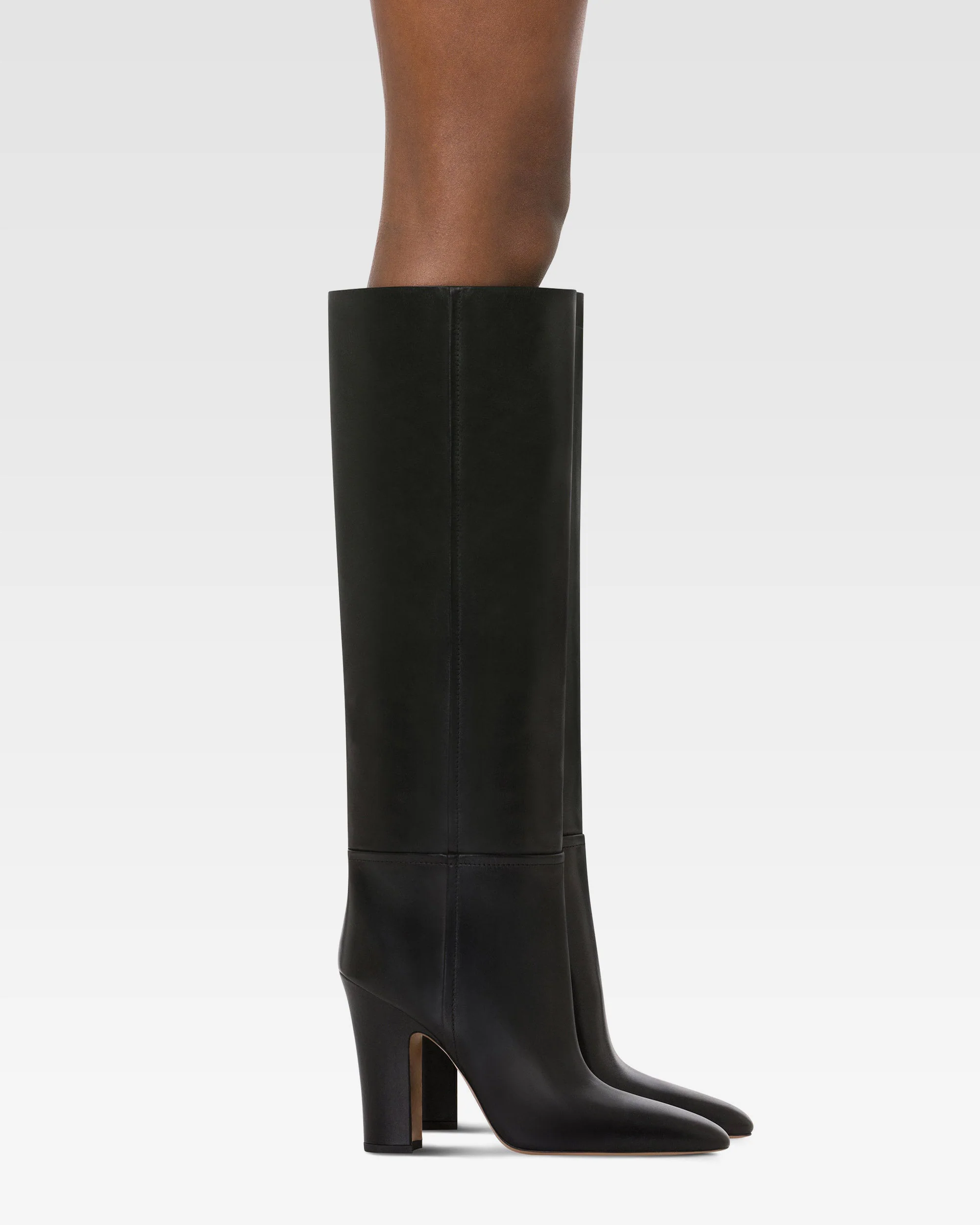Boots in black calf leather 6 Boots in black calf leather