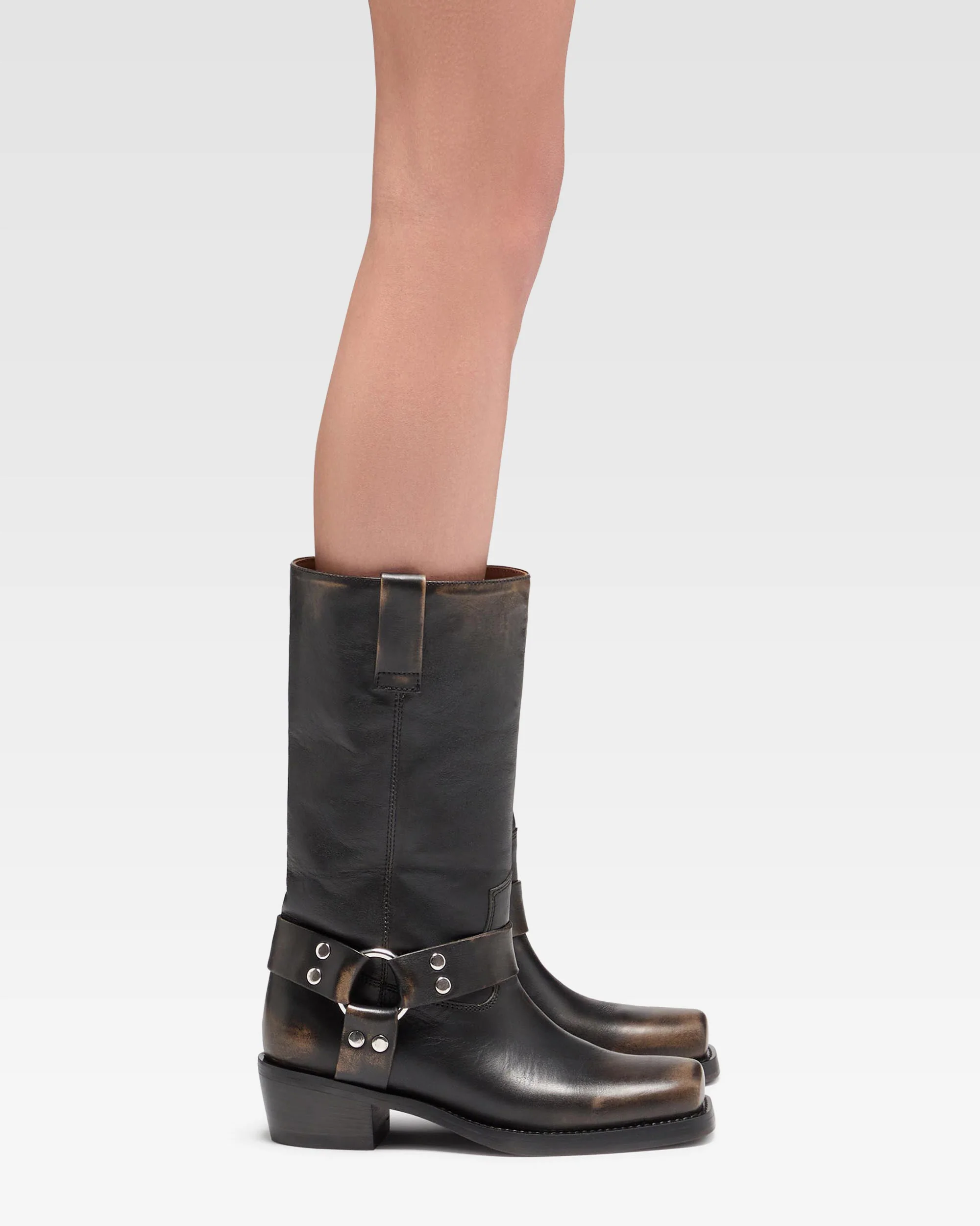 Black brushed leather boots