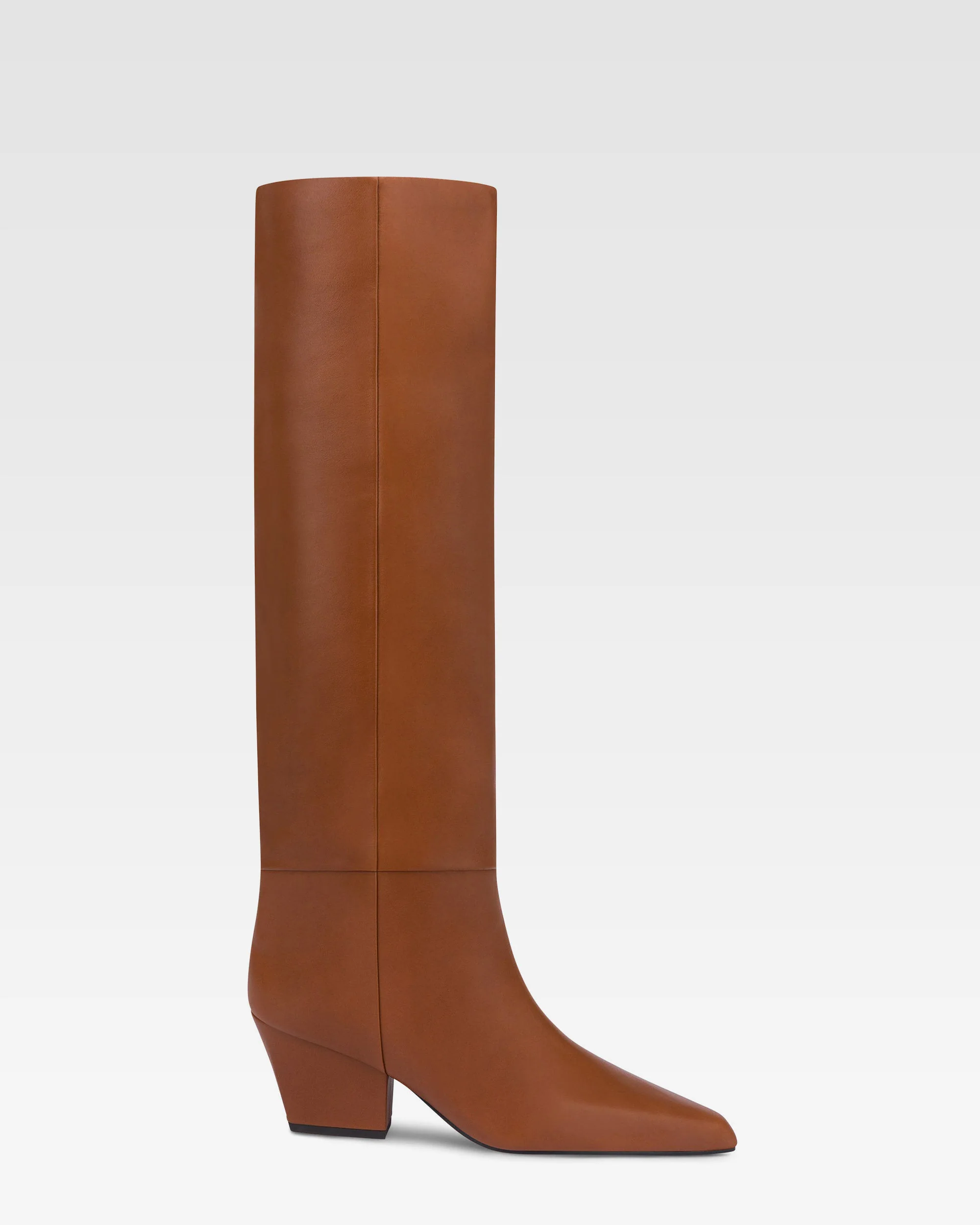 Boots in brown calf leather