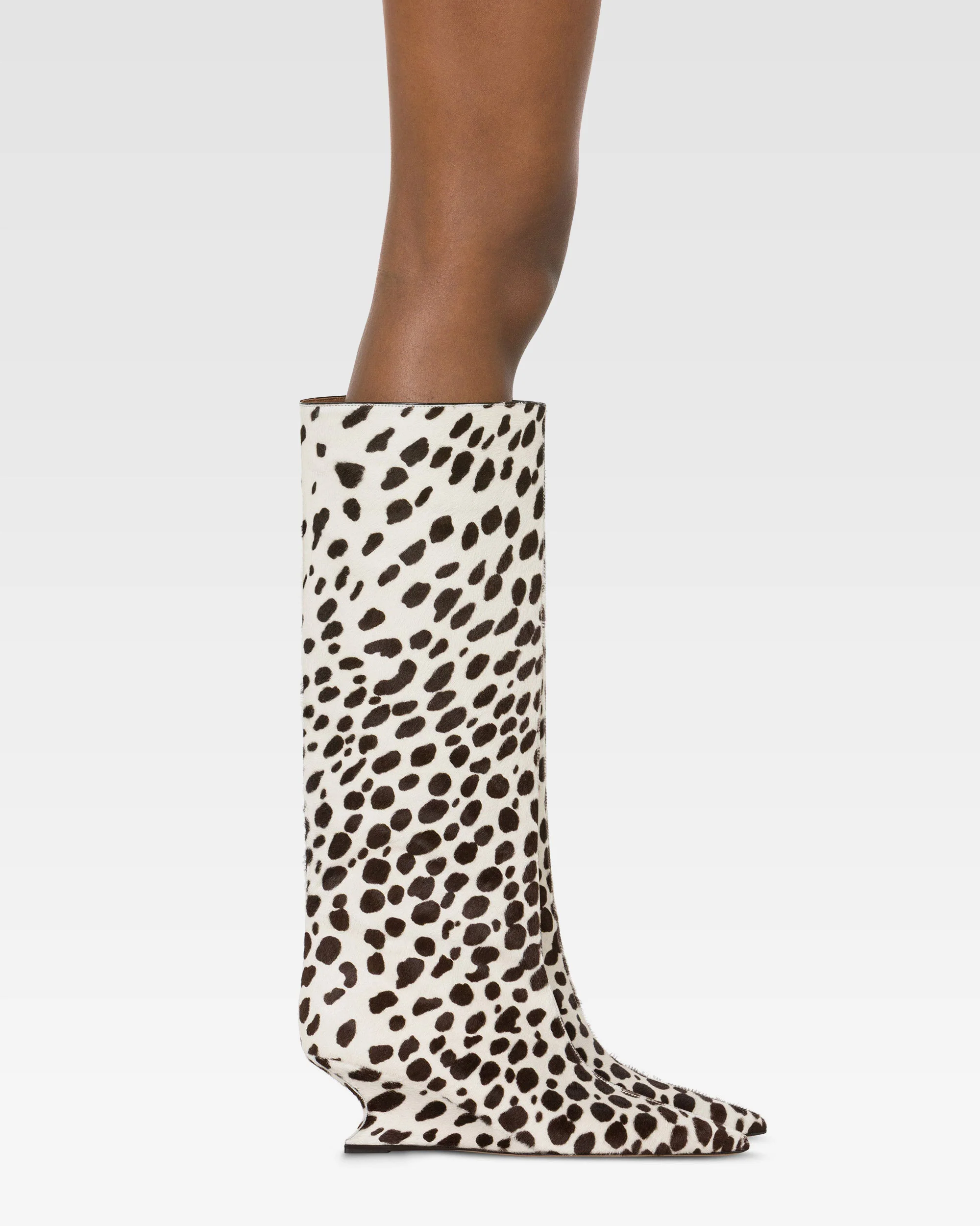Boots in white and dark brown printed cowhide 6 Boots in white and dark brown printed cowhide