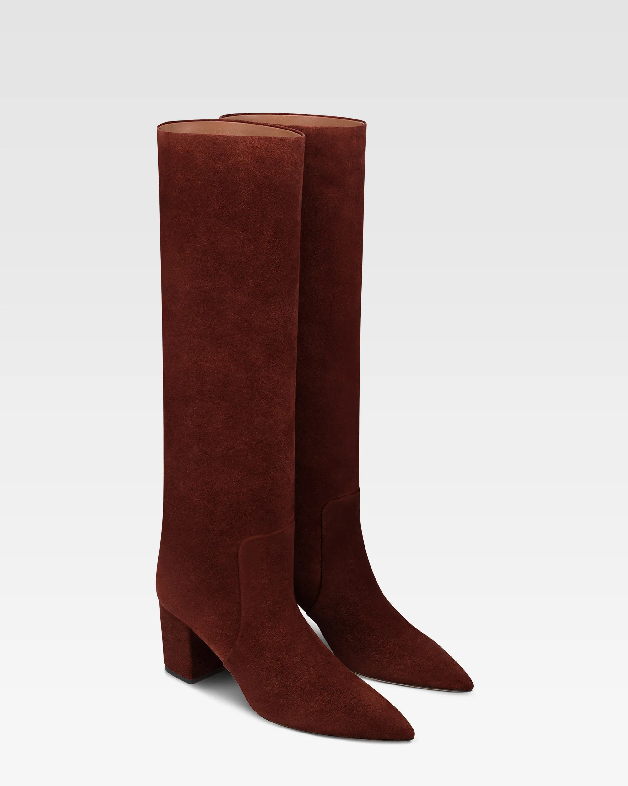 Boots in mahogany calf suede leather
