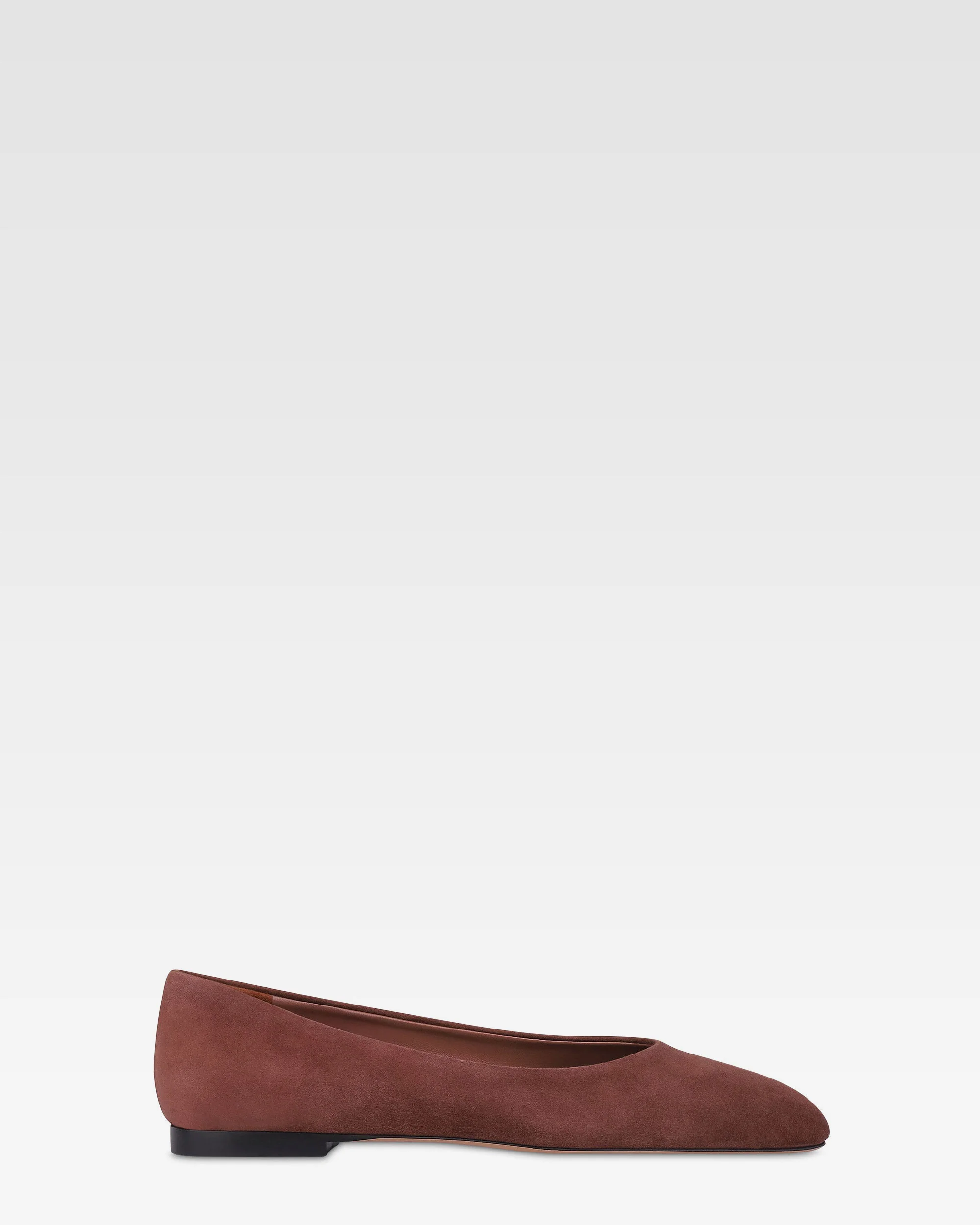 Ballet flats in mahogany suede leather