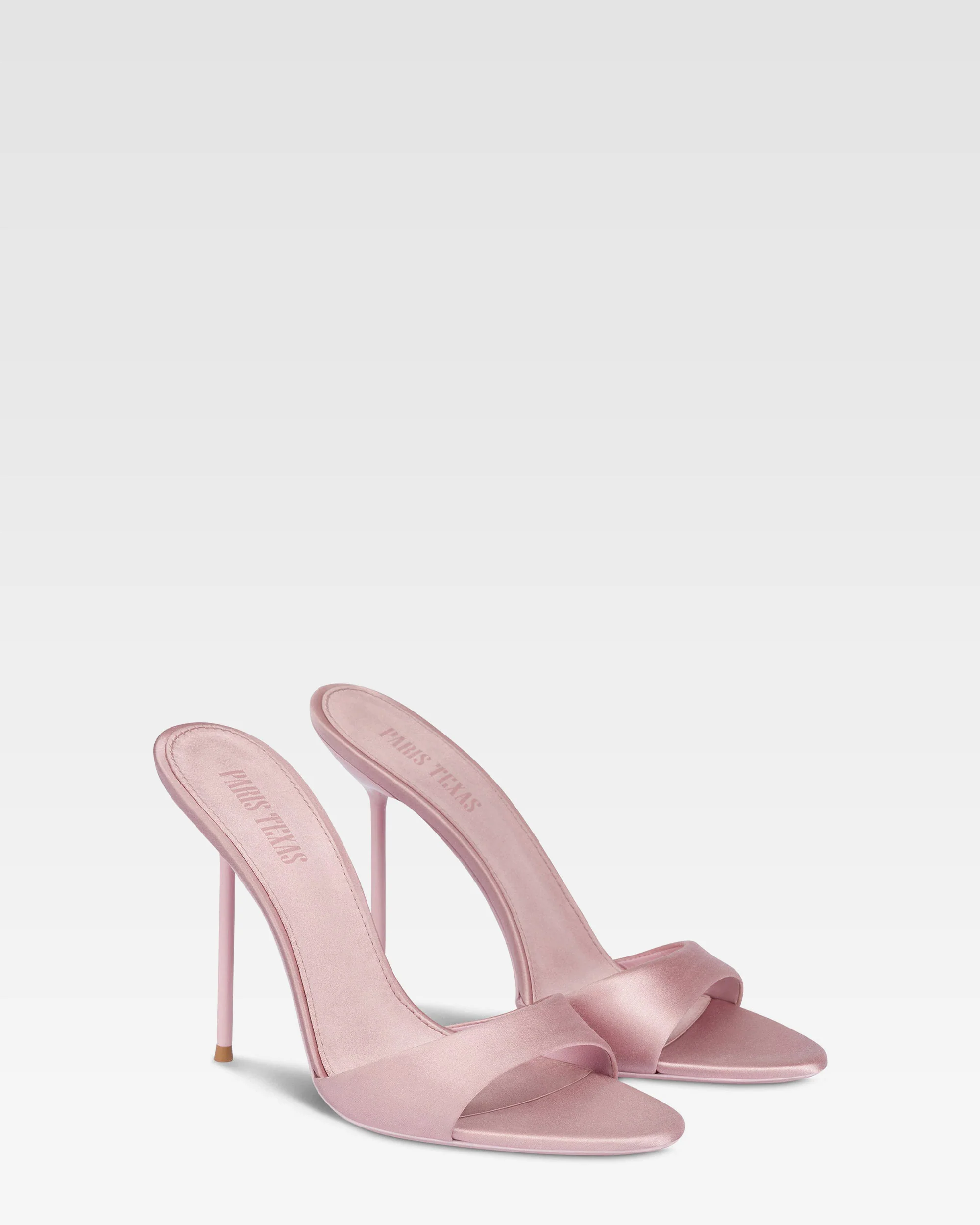 Mules in ballerina pink satin.